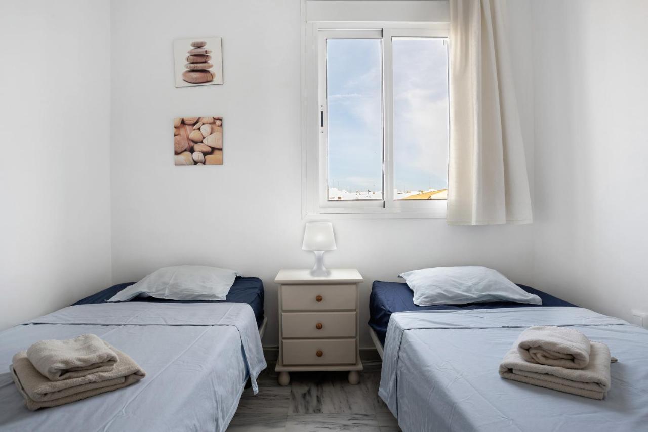 Casa Miren Apartment โกนิล เด ลาฟรอนเตรา ภายนอก รูปภาพ